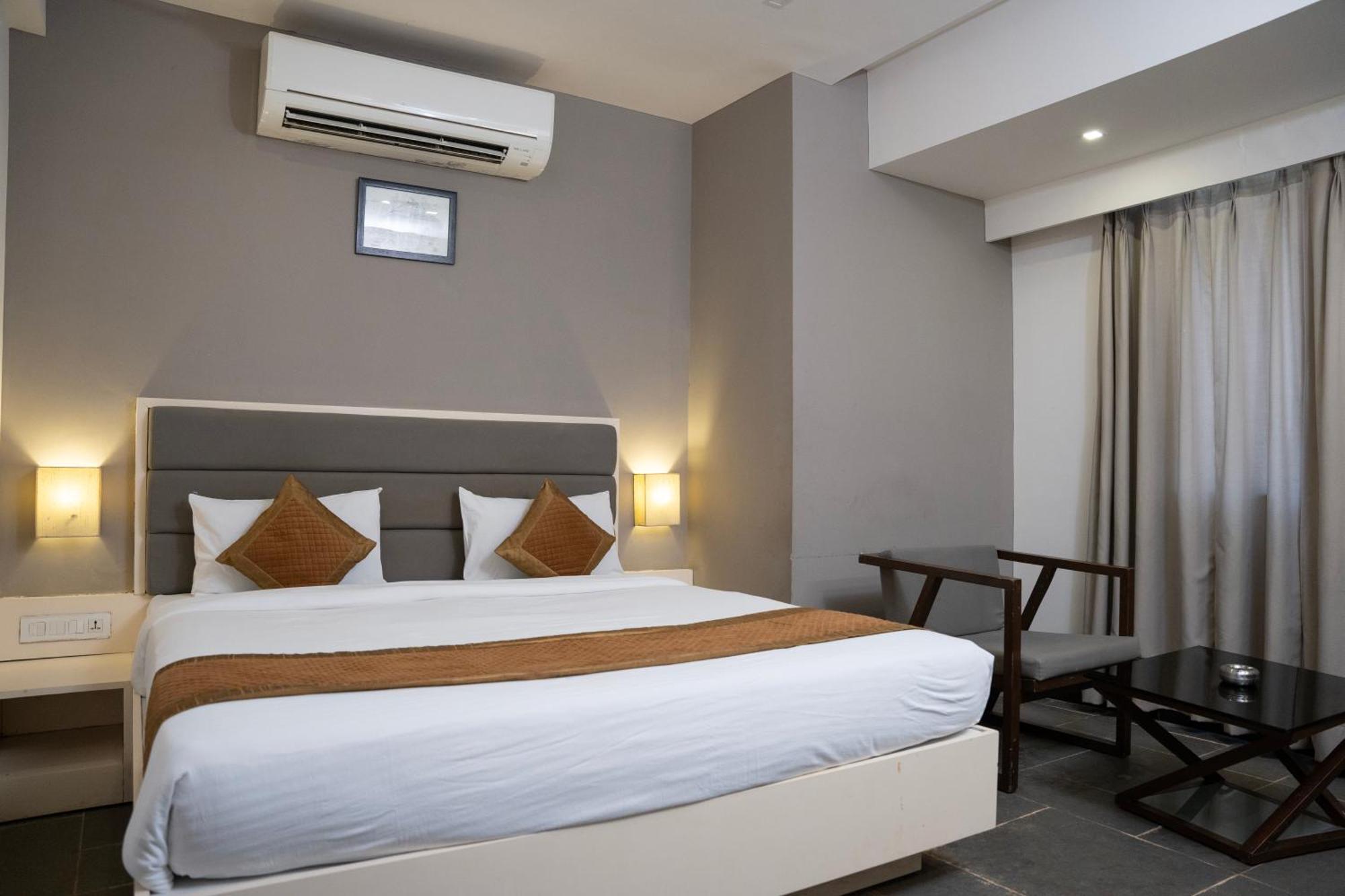 Hotel Dwarawata 达尔瓦德 外观 照片