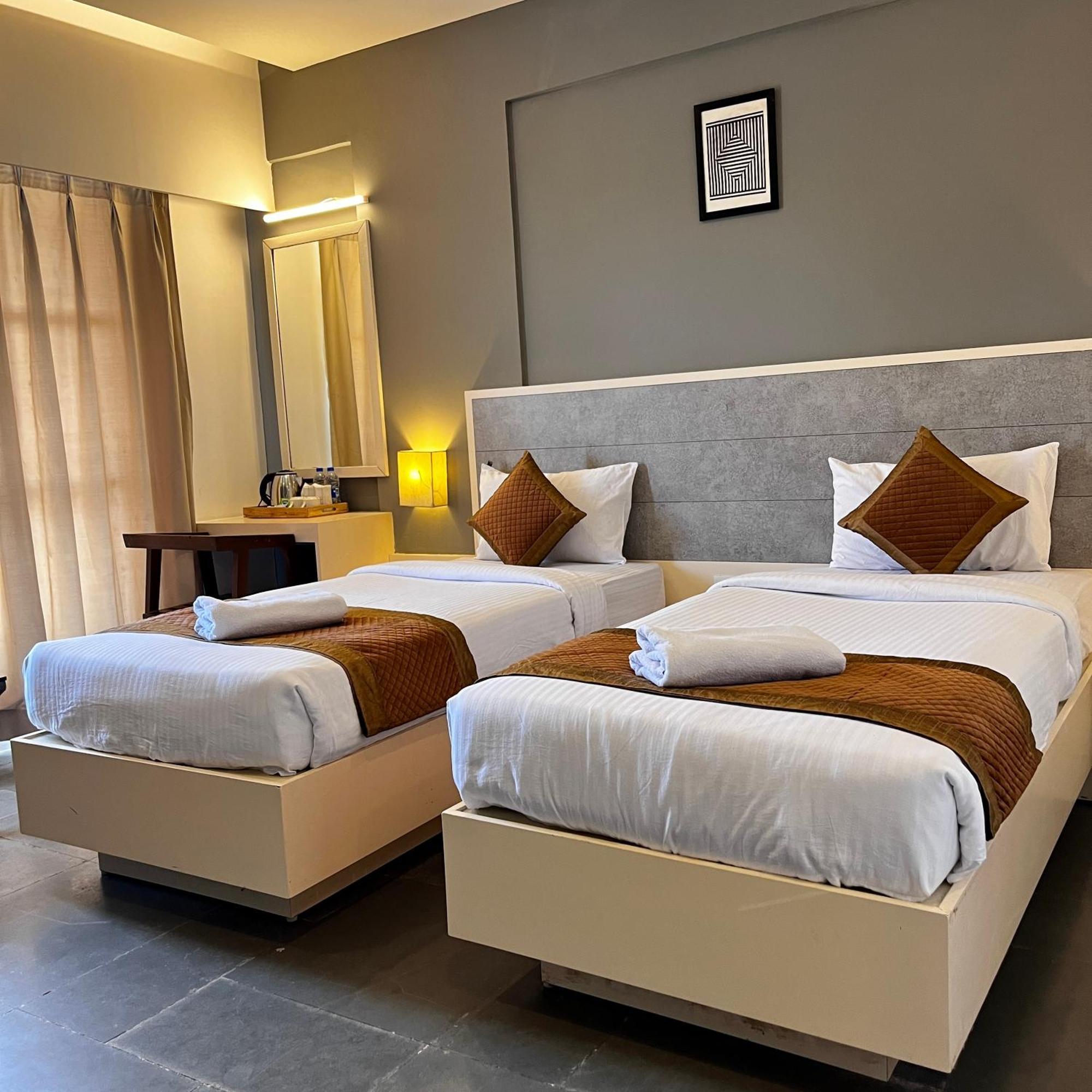 Hotel Dwarawata 达尔瓦德 外观 照片